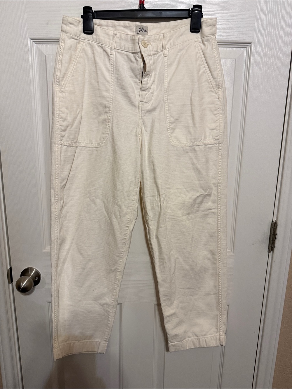 Women’s J. Crew Cream Color Casual Tapered Chinos